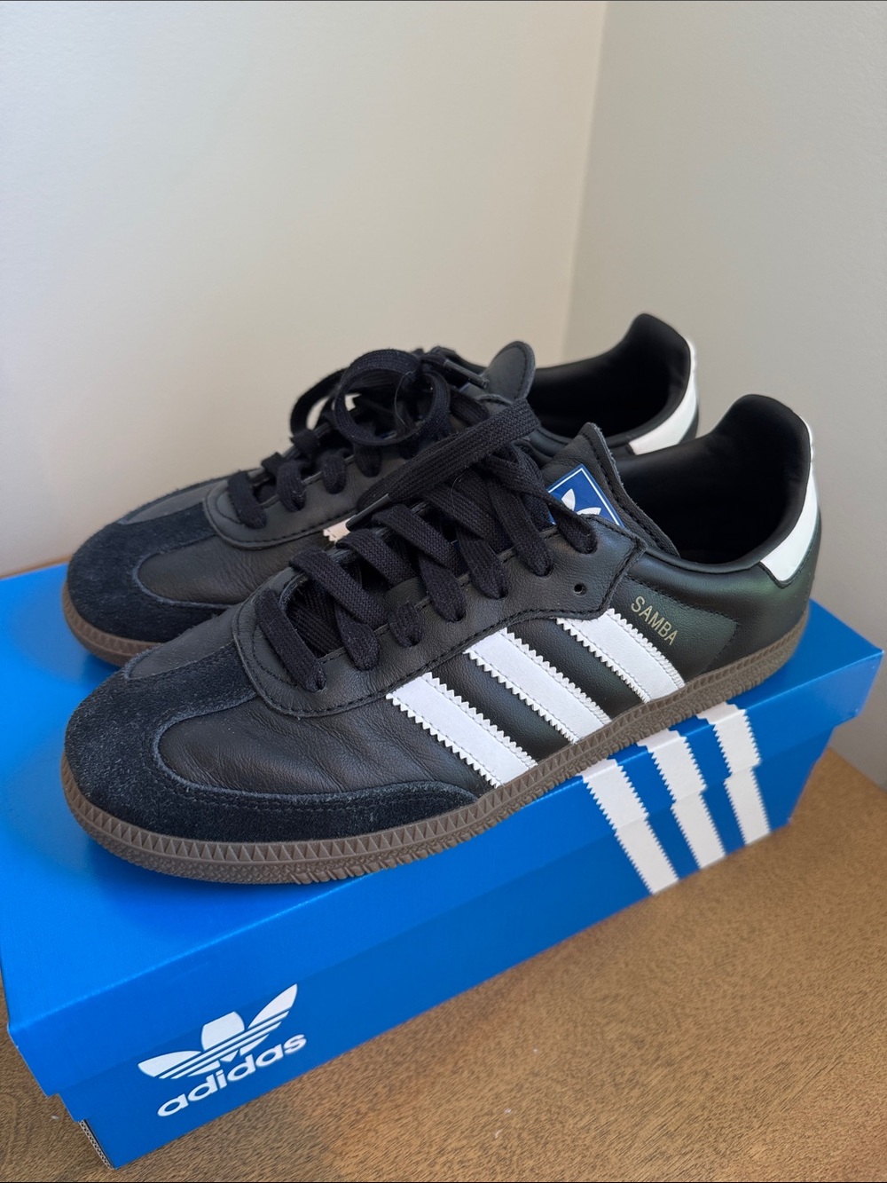 adidas Samba OG Leather Sneaker - Black & White with Gum Soles Size 7 Men